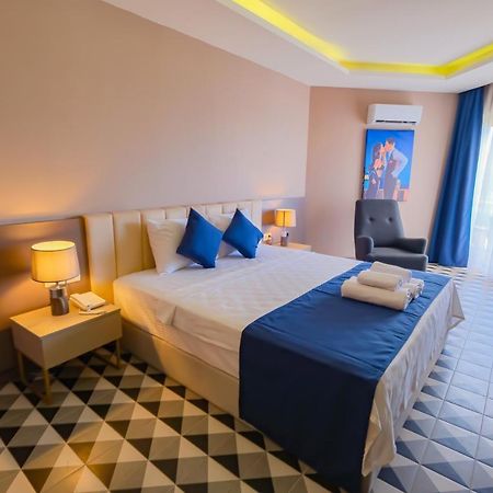 Feniks Hotel Αλάνια Εξωτερικό φωτογραφία